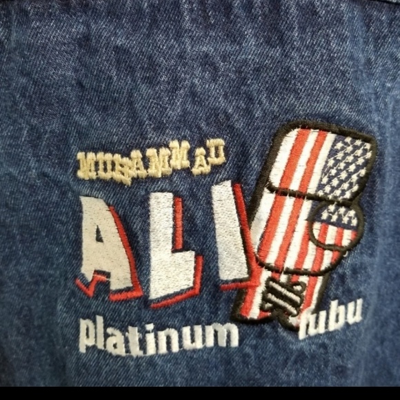 ⭐⭐SOLDEB⭐⭐FUBU PLATINUM DENIM JEAN JACKET ALI - Picture 4 of 8